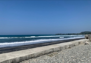 Subdivided Lot by the Beach, Millionaires Row, Bacnotan, La Union